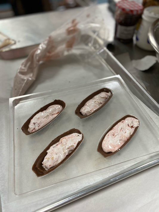 Large Molded Cicada - Marshmallow Filled - No Bugs